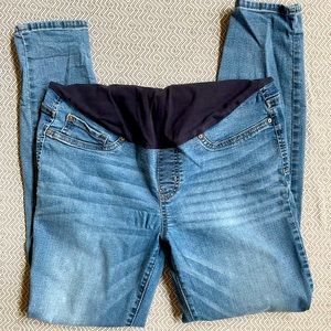 Signature Levi Strauss Maternity Skinny Jean